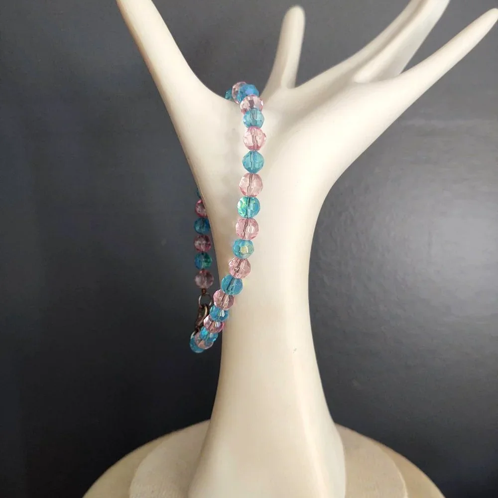 Blue and pink glass bead bracelet